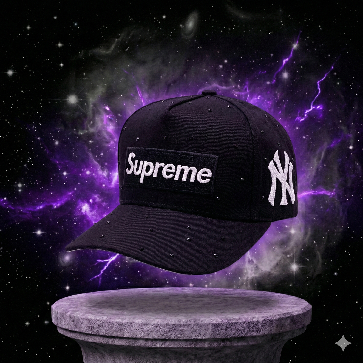 GORRA SUPREME PIEDRERIA