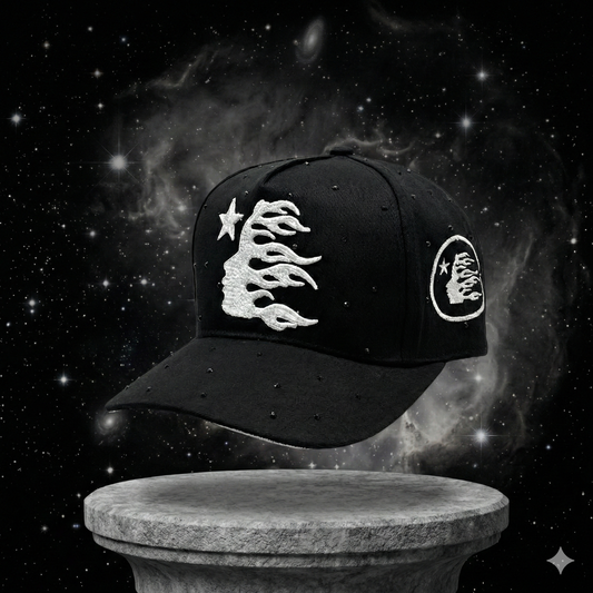 GORRA NEGRA HELLSTAR WHITE PIEDRERIA