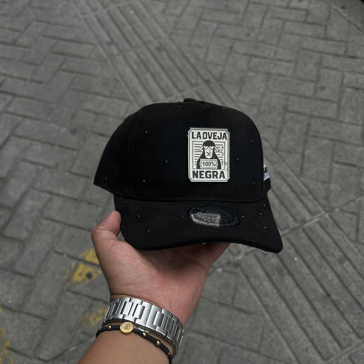 GORRA OVEJA NEGRA